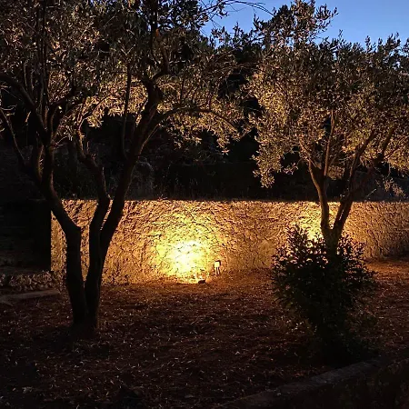 Casa Tierra * Loutses